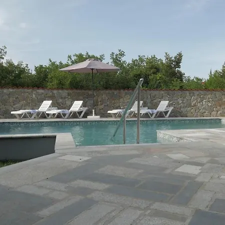Neval Vila Gostinjac
